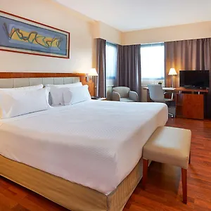 *** Hotel Nh Entenza Spanien