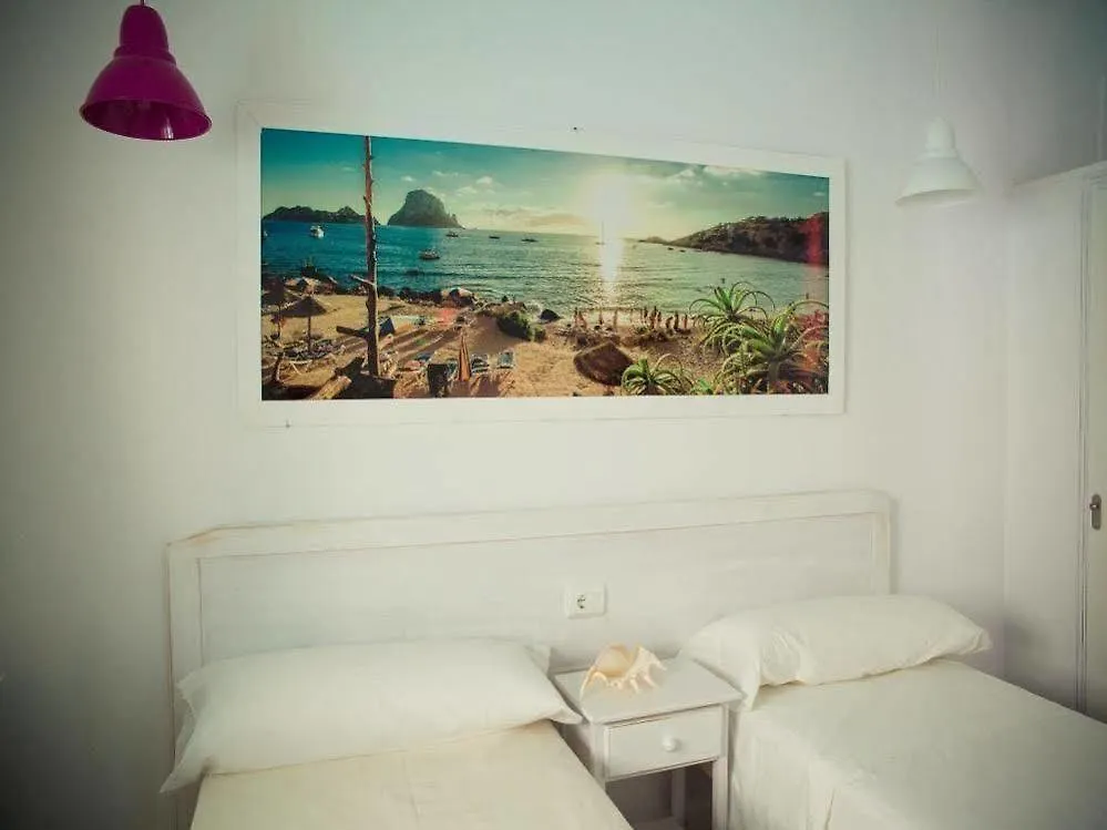 Hostal Sunset Ibiza Sant Antoni de Portmany 3*,